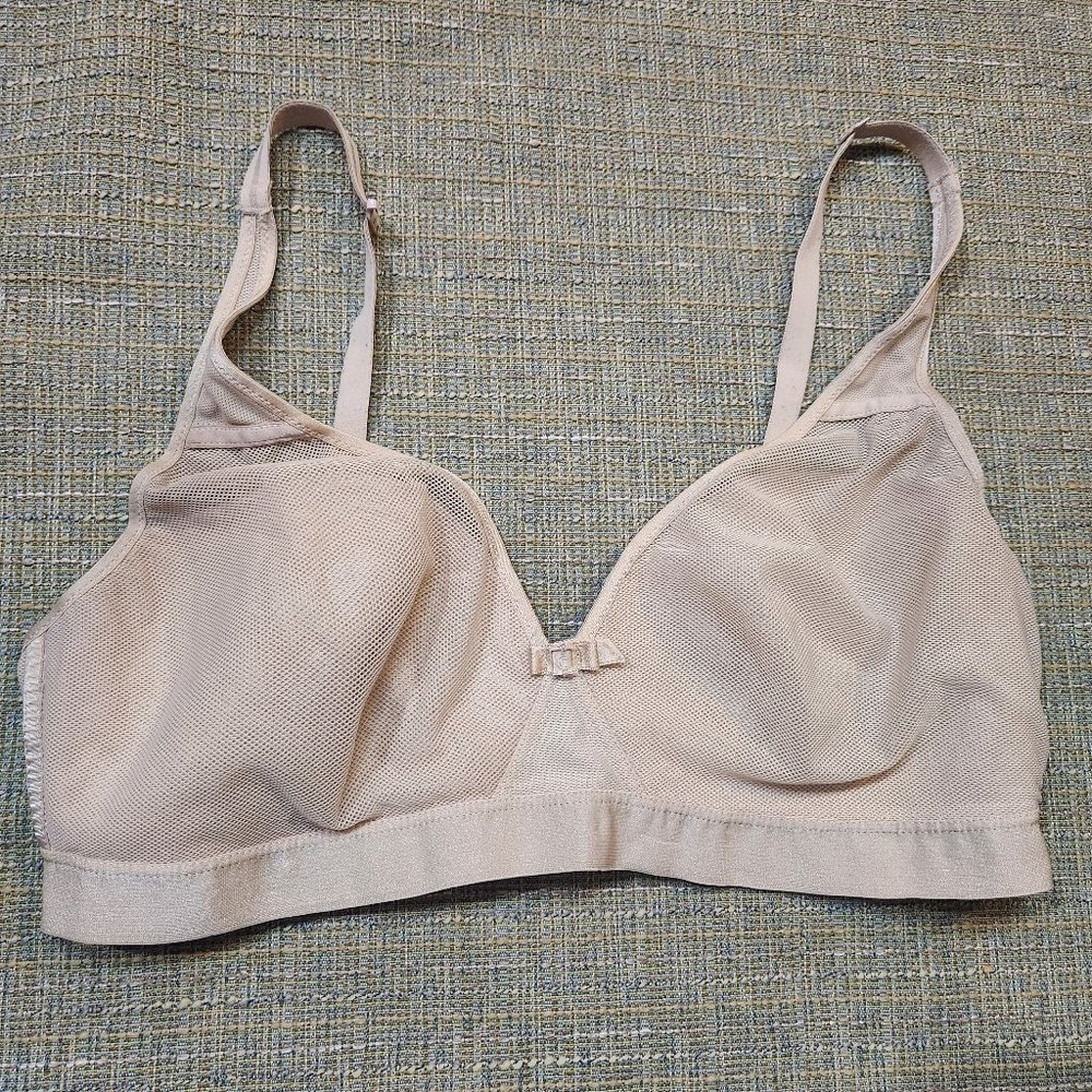 Chantelle Womens 34C Dusty Pink Wireless Bralette Lace Mild Support Eye Loop